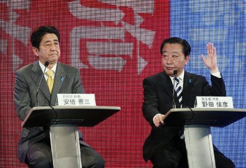 日本热议美女保镖：赤手空拳击败十名壮汉，拔