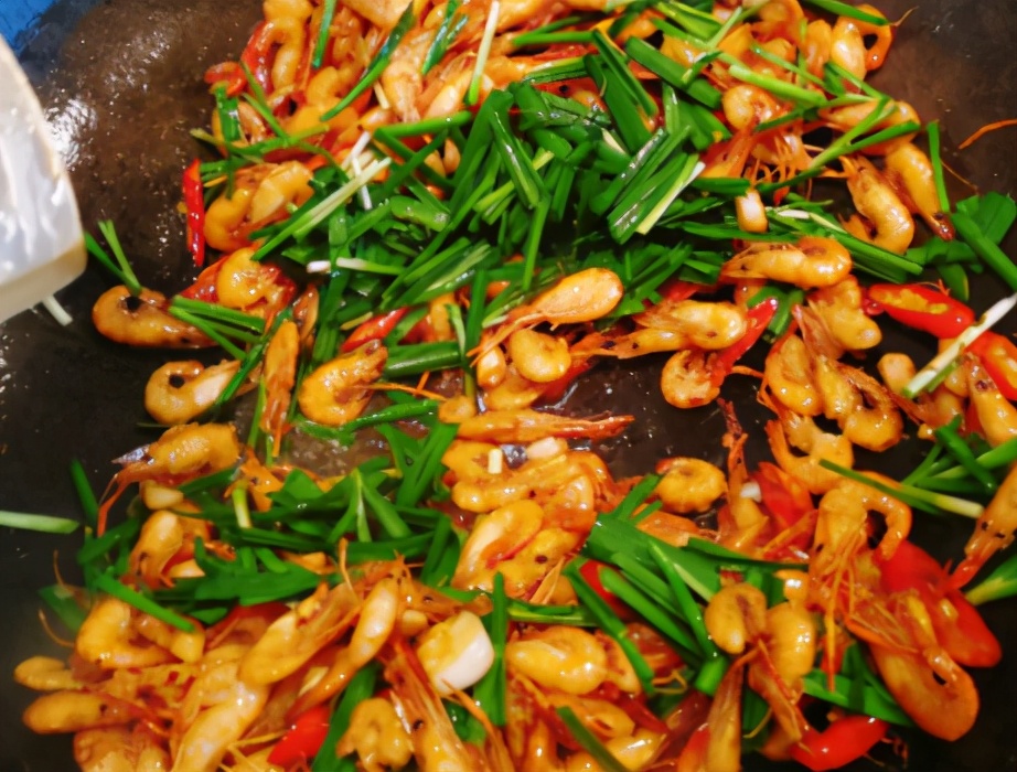 图片[5]-韭菜炒河虾的做法步骤图 吃出春天味道-起舞食谱网