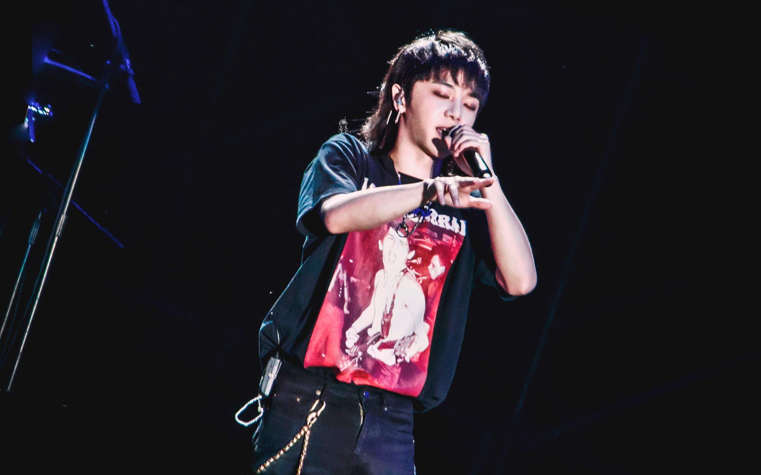 Hua Chenyu is celebrated 6 years continuously unripe wear same a dress, it is to force disease or ceremonial move after all