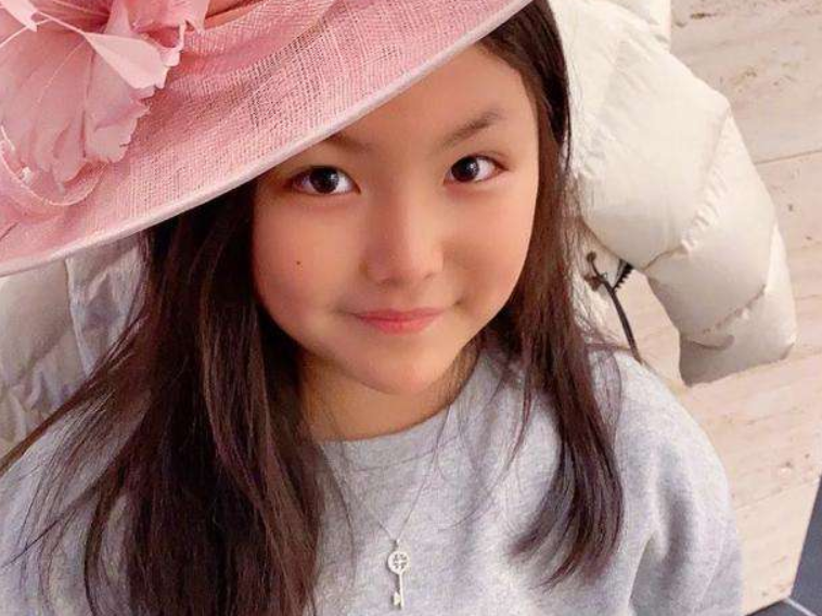 7年了，森碟和王诗龄两人差距越来越大，网友：富养和穷养的区别