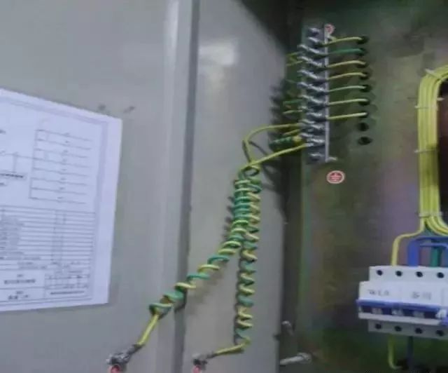 详解配电柜安装和接线全过程，看完才知道标准施工有多严谨