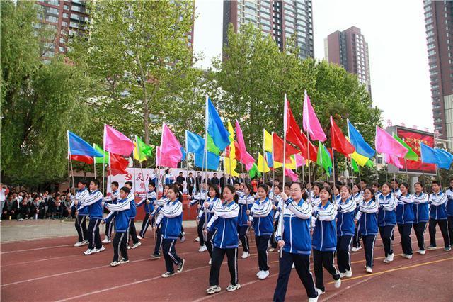 临沂沂州实验学校怎么样?2021年体育节(图5)