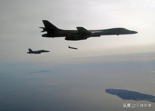 勘察加海域發(fā)生對抗：美轟炸機懟上7艘俄羅斯戰(zhàn)艦，明顯有備而來