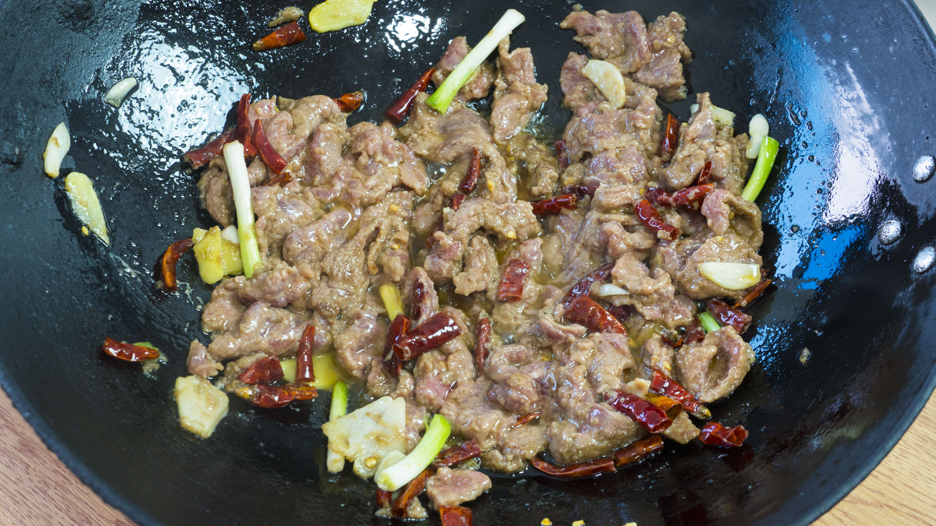 分享8道适合秋天吃的菜，顺应时节贴秋膘，营养又美味，平安入秋