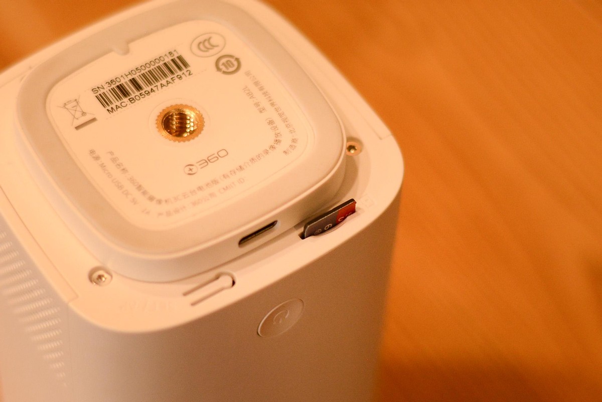 360推出“不插电”摄像头，能放车里当监控，还