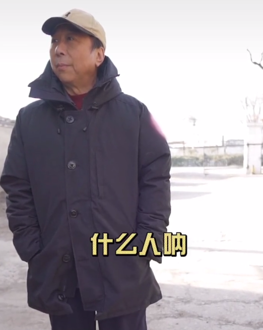 冯巩女儿被张小斐吐槽唱歌难听，亲爹霸气护女