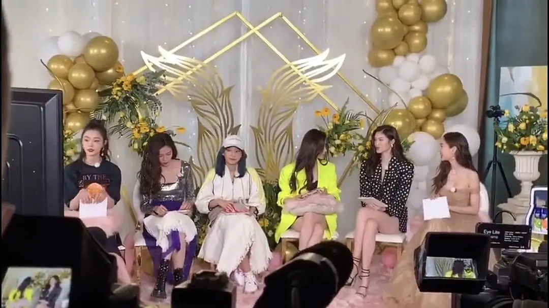 baby好怕被比下去，录节目非要穿高定仙女裙，和