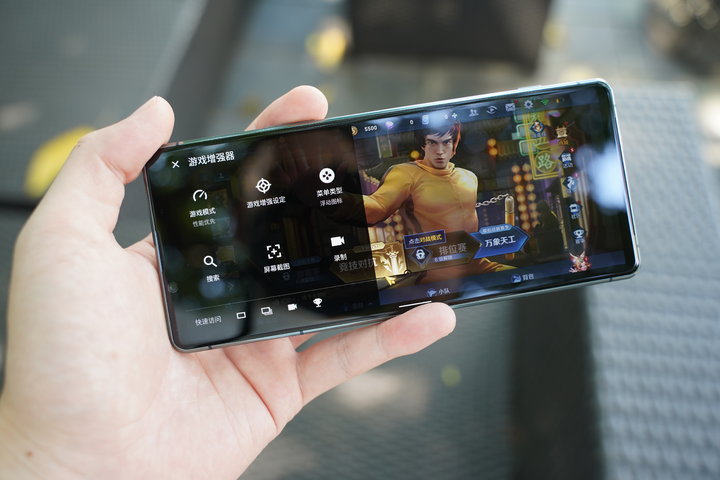 索尼首部5G手机Xperia 1 II，4K、快充…通通有