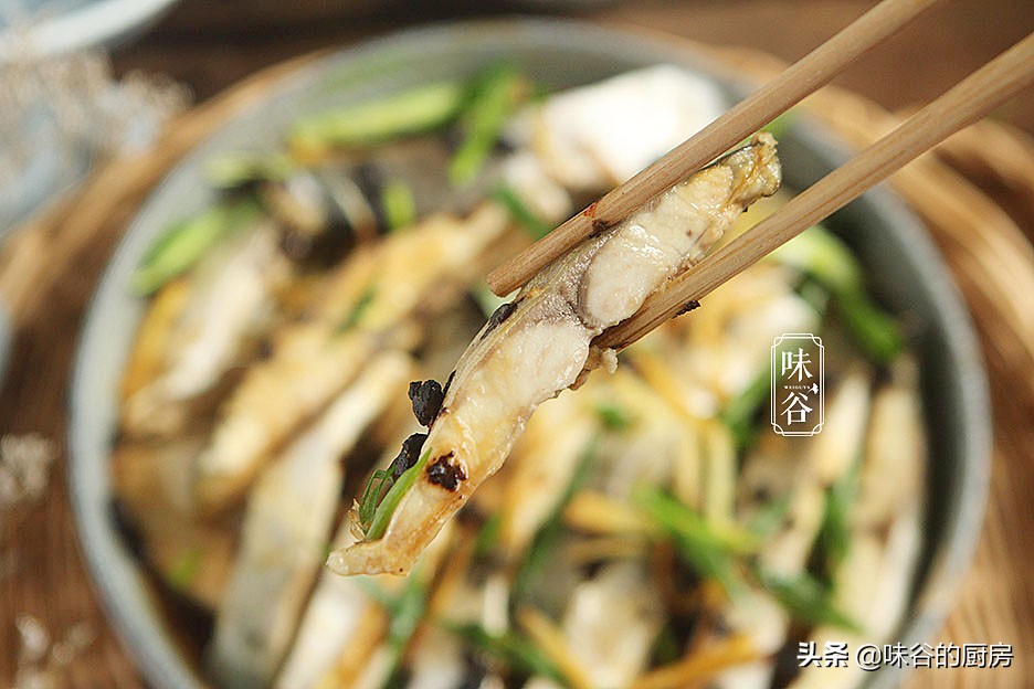 這菜簡單一蒸就好，冬天我常做給孩子吃，鮮到流口水，營養又美味