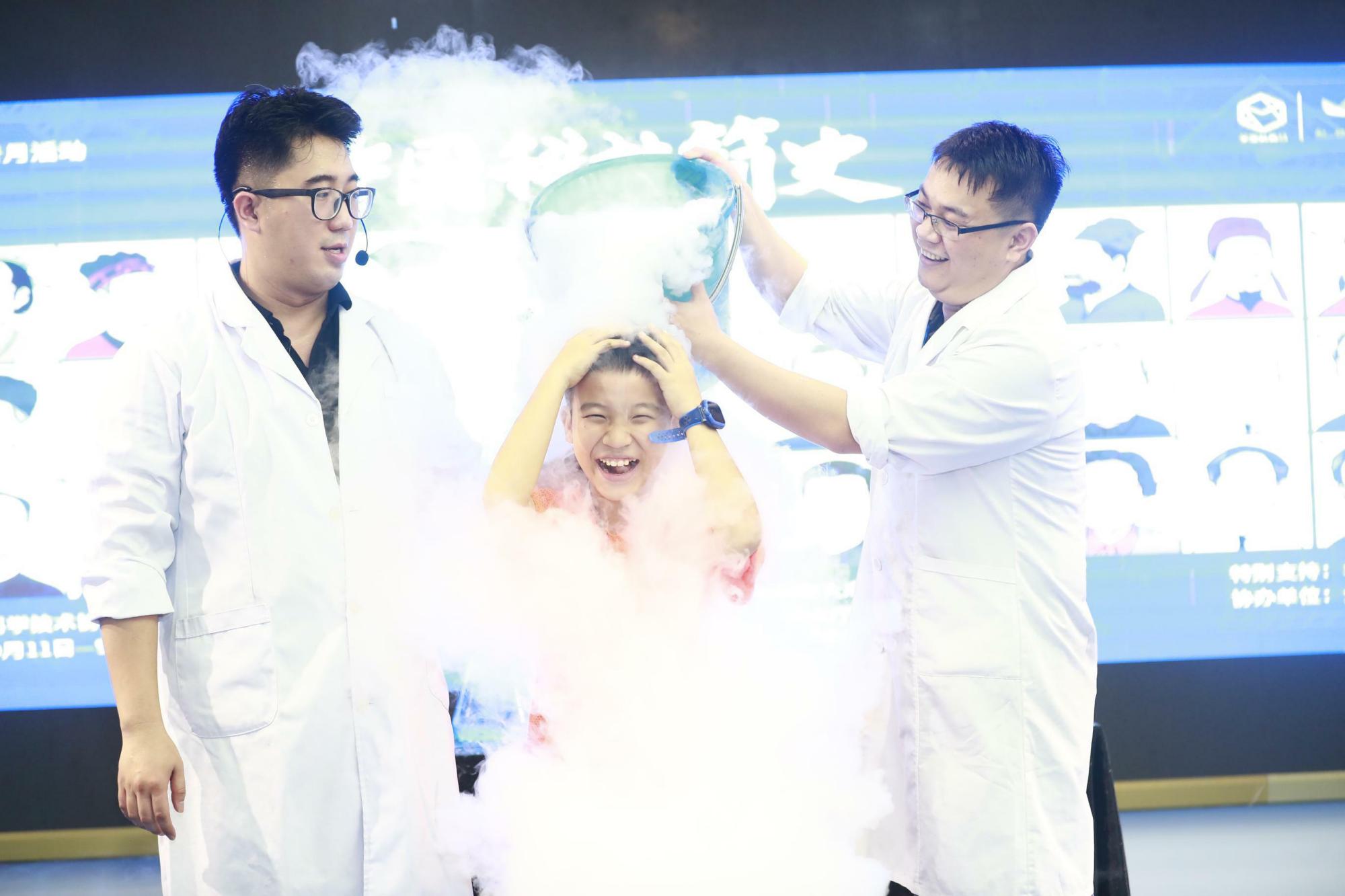 中国科技简史展览在深圳举办 鼓励青少年探索星辰大海