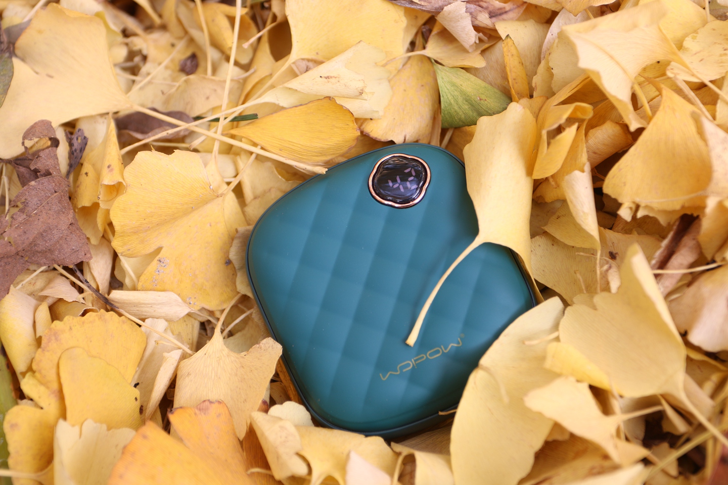 冬天暖被窝，这货比男朋友靠谱——沃品暖手宝移动电源评测