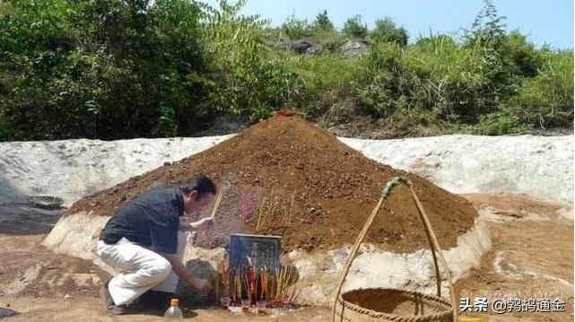 农村后代出现这三种情况，必须选则迁坟