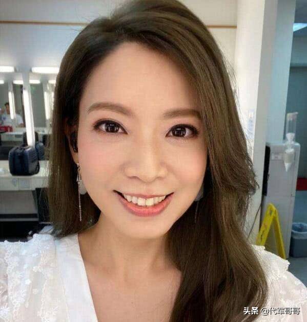 香港歌壇小天后41歲謊稱29歲！被曝年齡造假的八大女星還有誰？