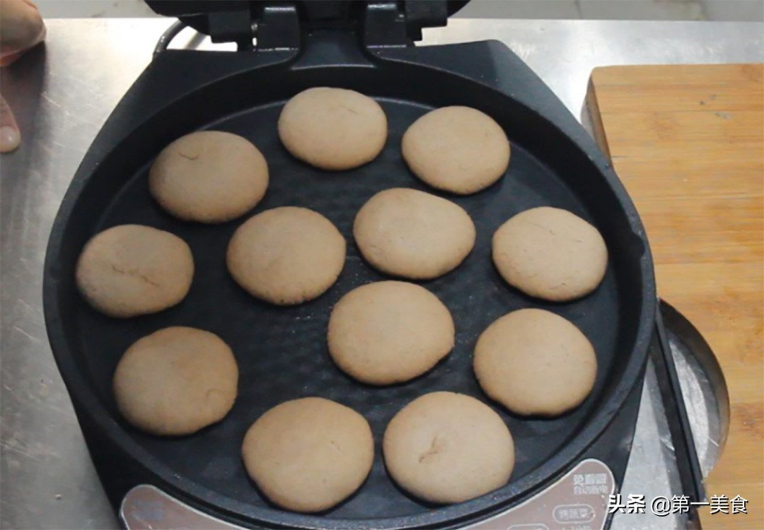 图片[9]-【花生饼】做法步骤图 香酥清脆 营养早餐少不了-起舞食谱网