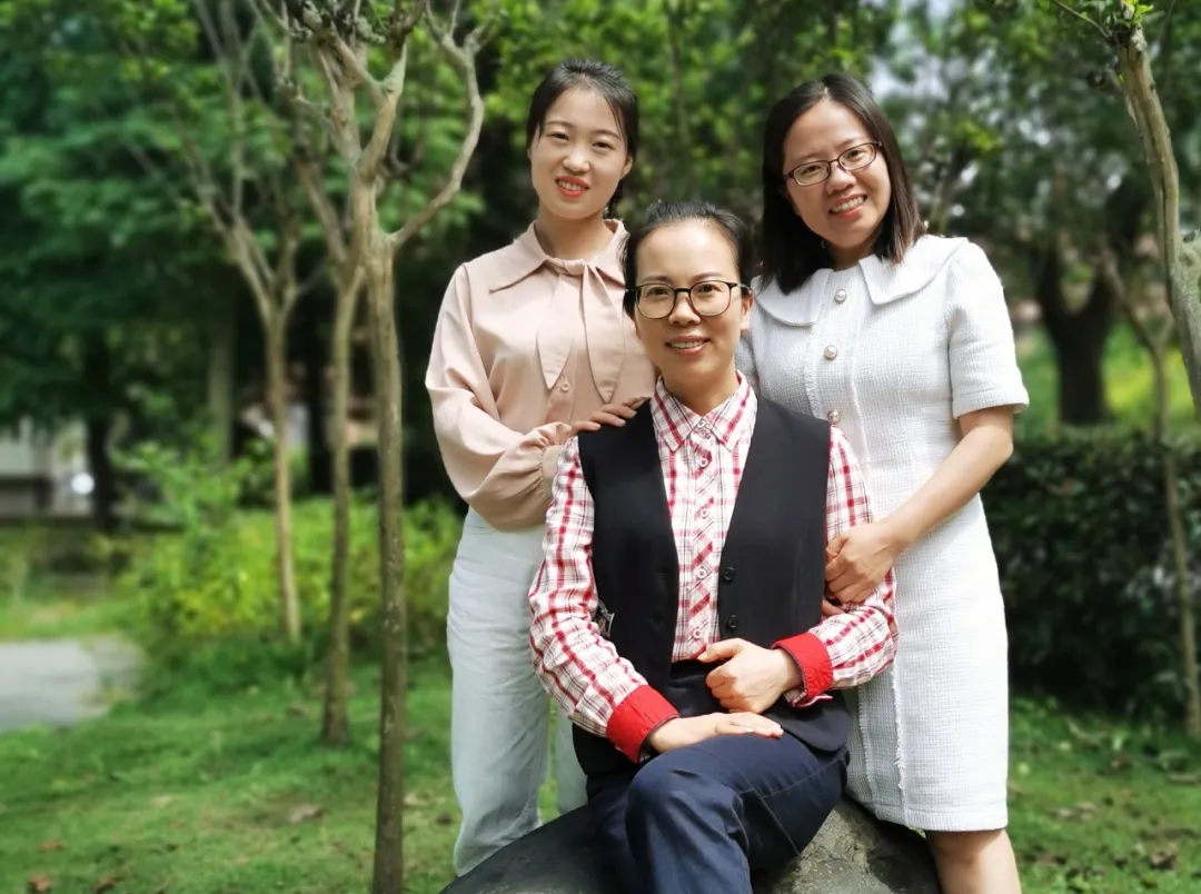 幸福，成长——万安小学青年教师共同体：共进步，同成长