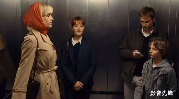 女装大佬、双性、互绿，这部集狗血大成的影片让人看得上头！