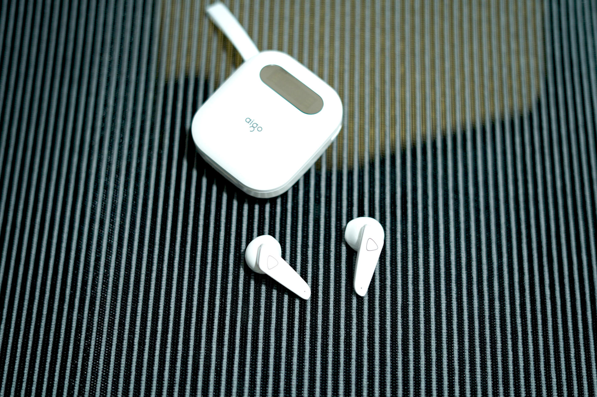 百元价位国民良心真无线蓝牙耳机 aigo T23堪称性价比小王子