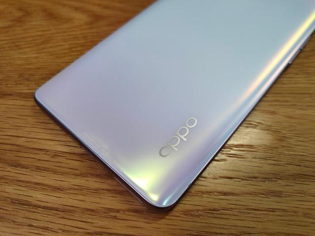 从3999元跌至2699元，曲面屏手机沦为标准中档机