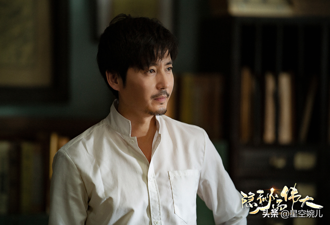 《隐秘而伟大》豆瓣8.2分，却被这几个细节“打