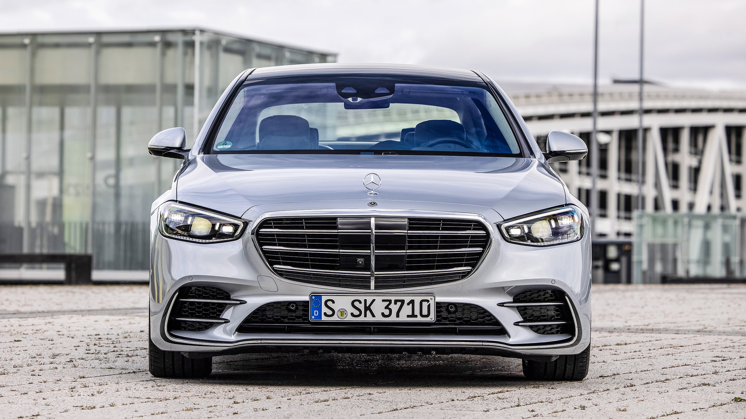 月薪5万买得起全新奔驰s级吗