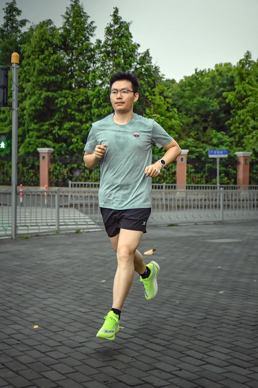 如何选择一双合适自己的跑鞋？