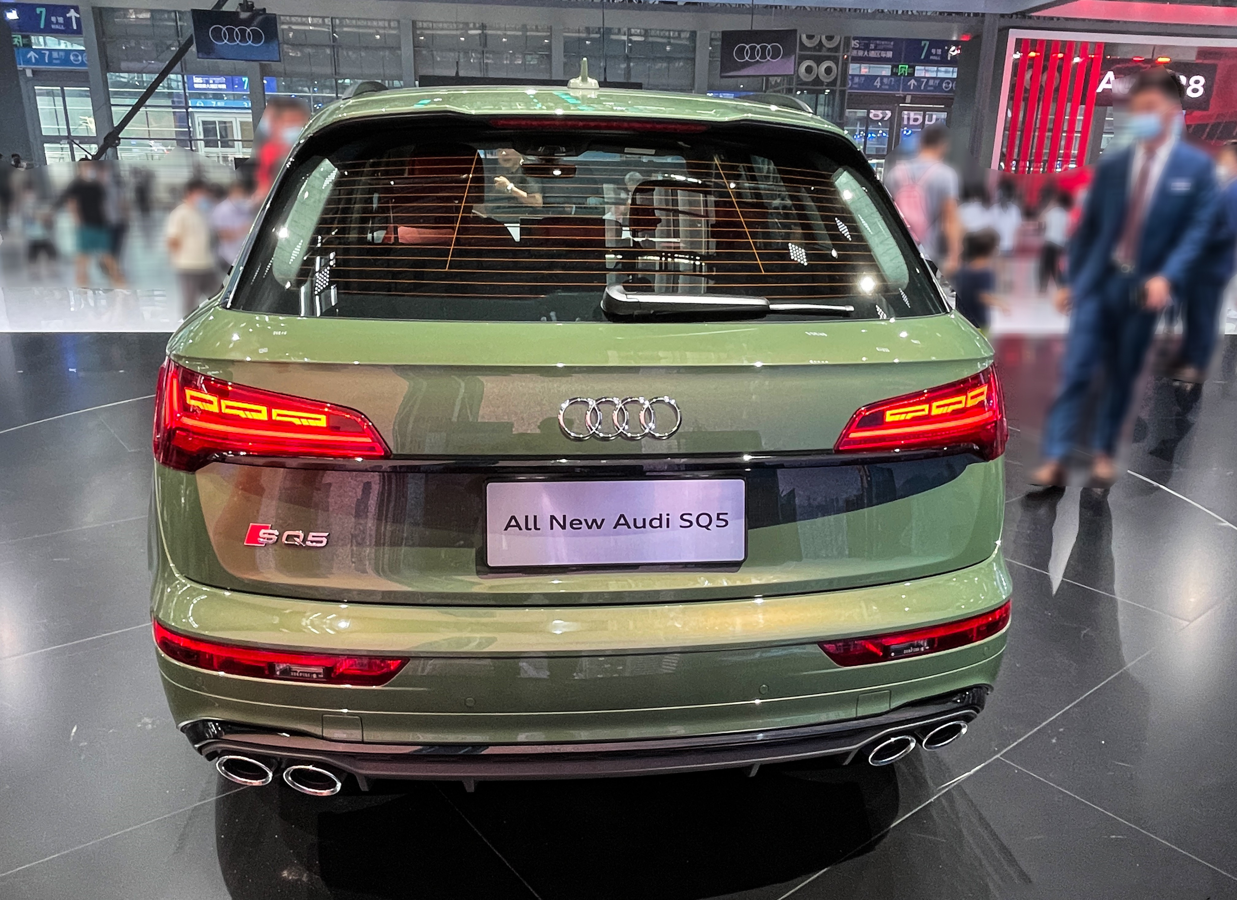 正宗quattro全时四驱+3.0T动力,新款奥迪SQ5上市,售63.28万元