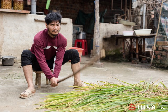 “窃格瓦拉”出狱后：种地不打工，四兄弟全是光棍，最想找个老婆