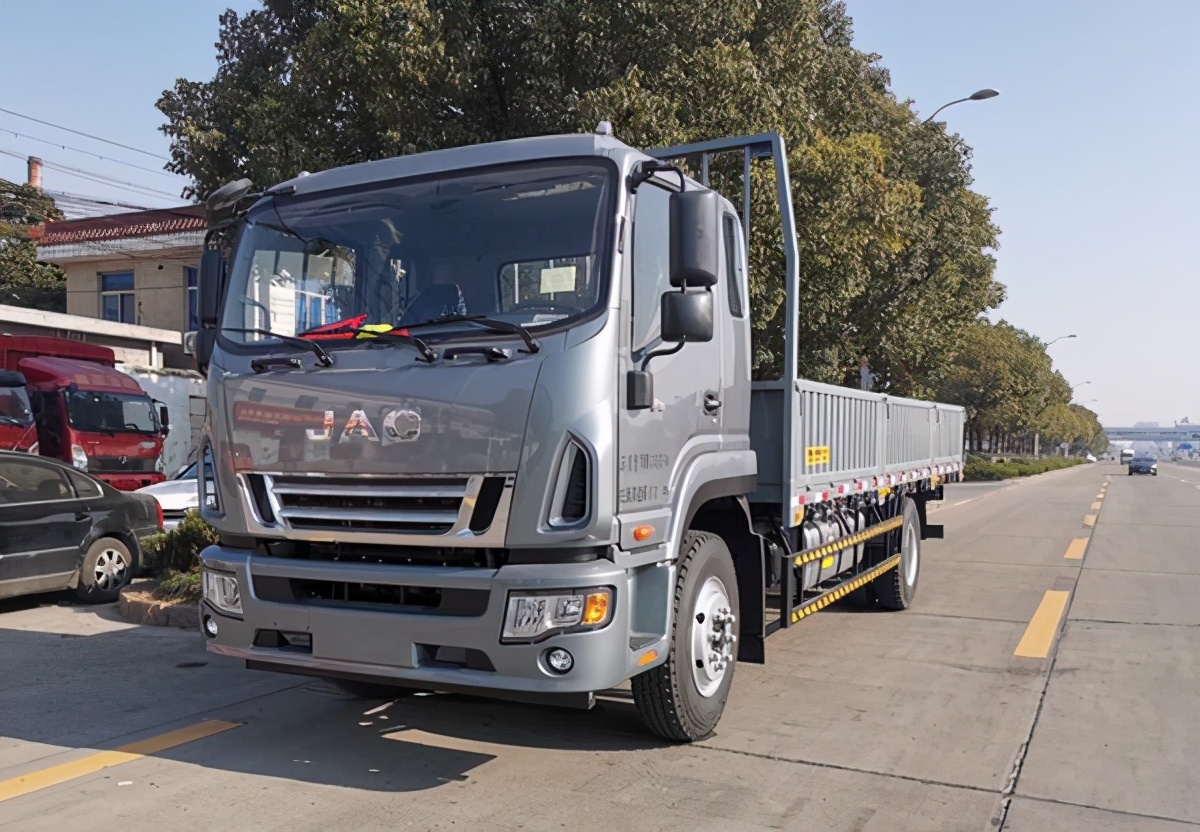 江淮德沃斯就是豪横12万多的68米中卡主打科技