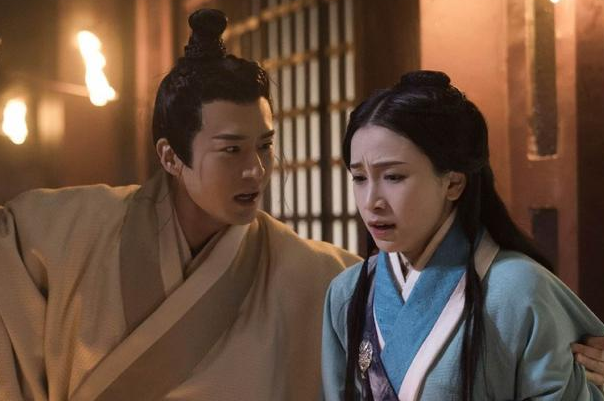 古代女子想要偷情，还必须得自带枕头？看看《