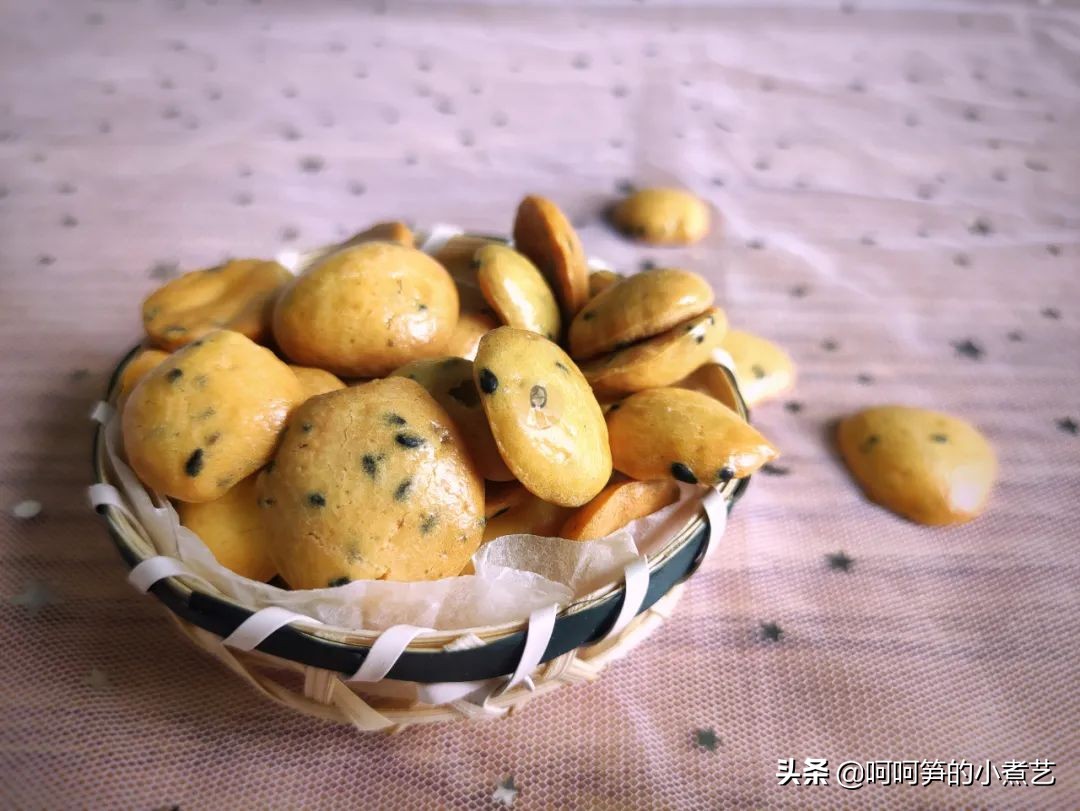 无水又无油，一个配方两个味道，教你做出好吃的鸡蛋饼干