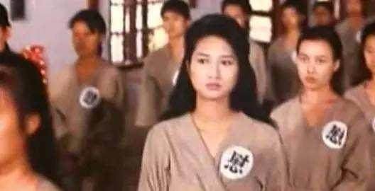 19岁时躲过大屠杀成为慰安妇，遭受多番折磨，生