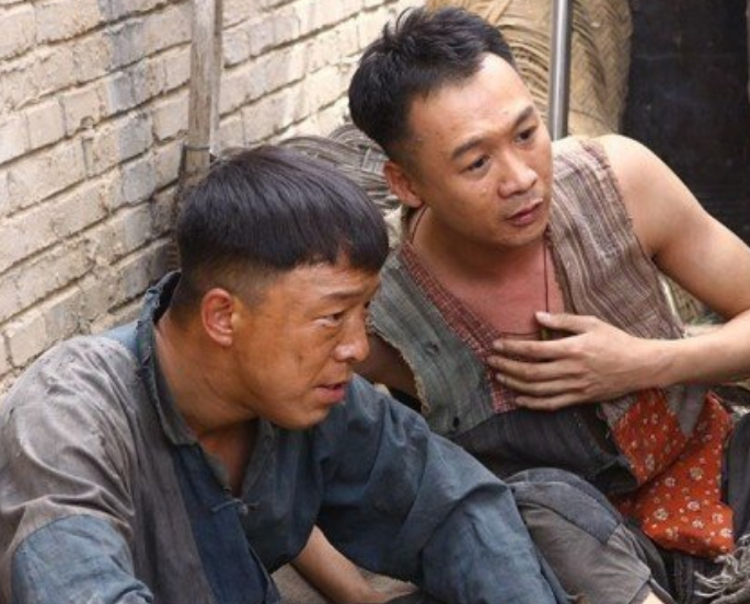 黄渤的“贵人”，荧幕上的“经典”，离开演艺圈的高虎如今咋样了