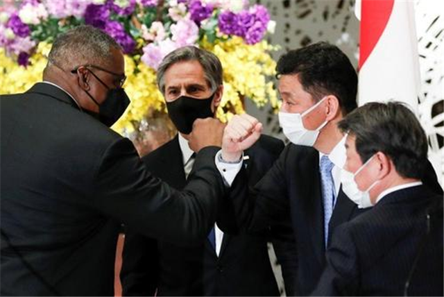 背信弃义！菅义伟向美国国防部长卑微鞠躬，折断了日本人的腰杆