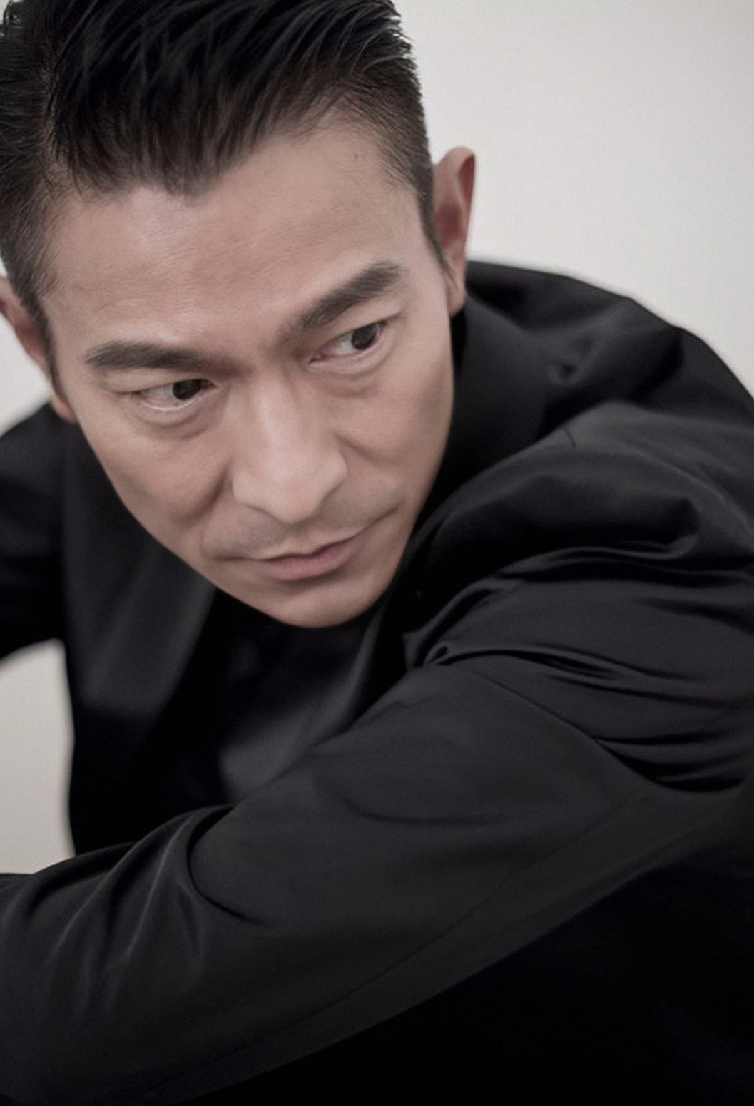 刘德华在圈中地位稳固，参演作品都是精品，捐款筹款首当其冲