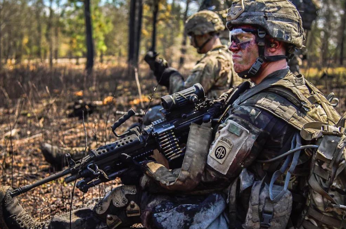 号称"保护当地居民健康"，6000美国大兵欧