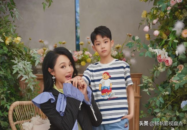曹颖的儿子完全遗传妈妈的优点，蒋勤勤的儿子完美避开父母的优点