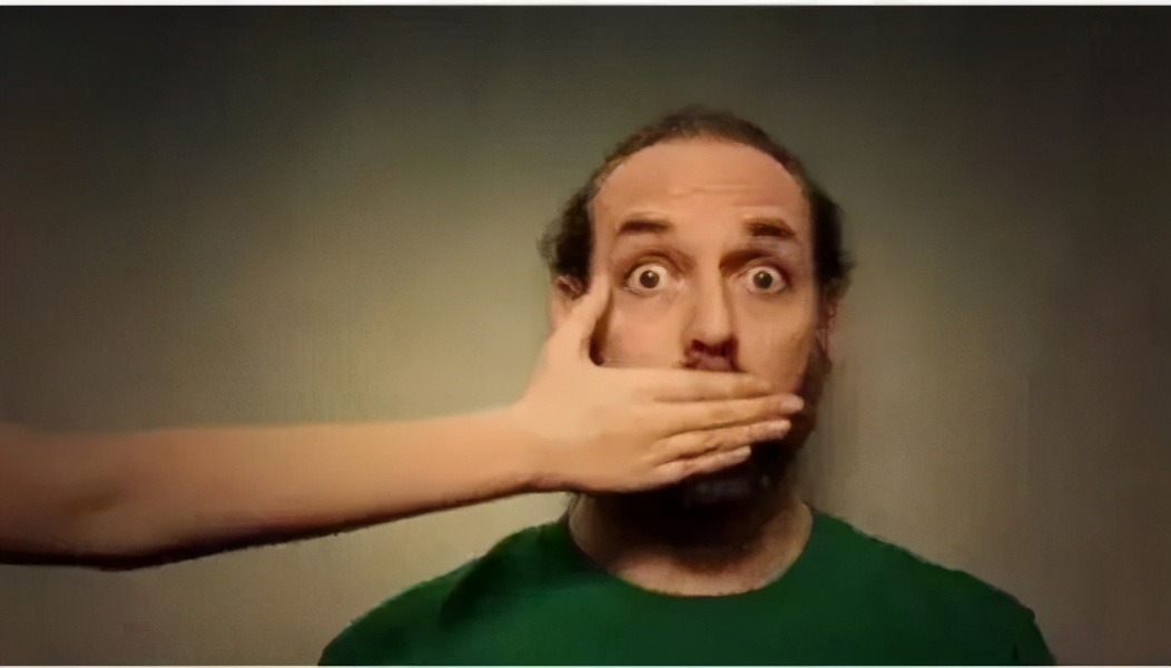 一个人最大的愚笨：“耗子扛枪，窝里横”，脾气只留给家人