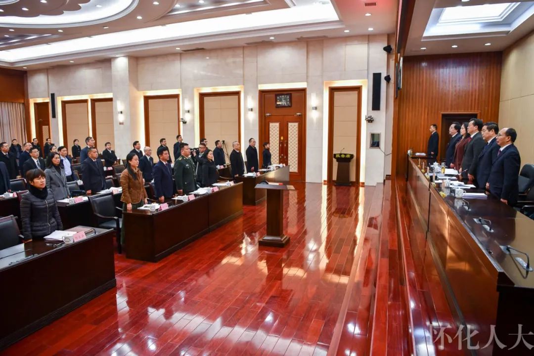 ​市五届人大常委会举行第四十次会议