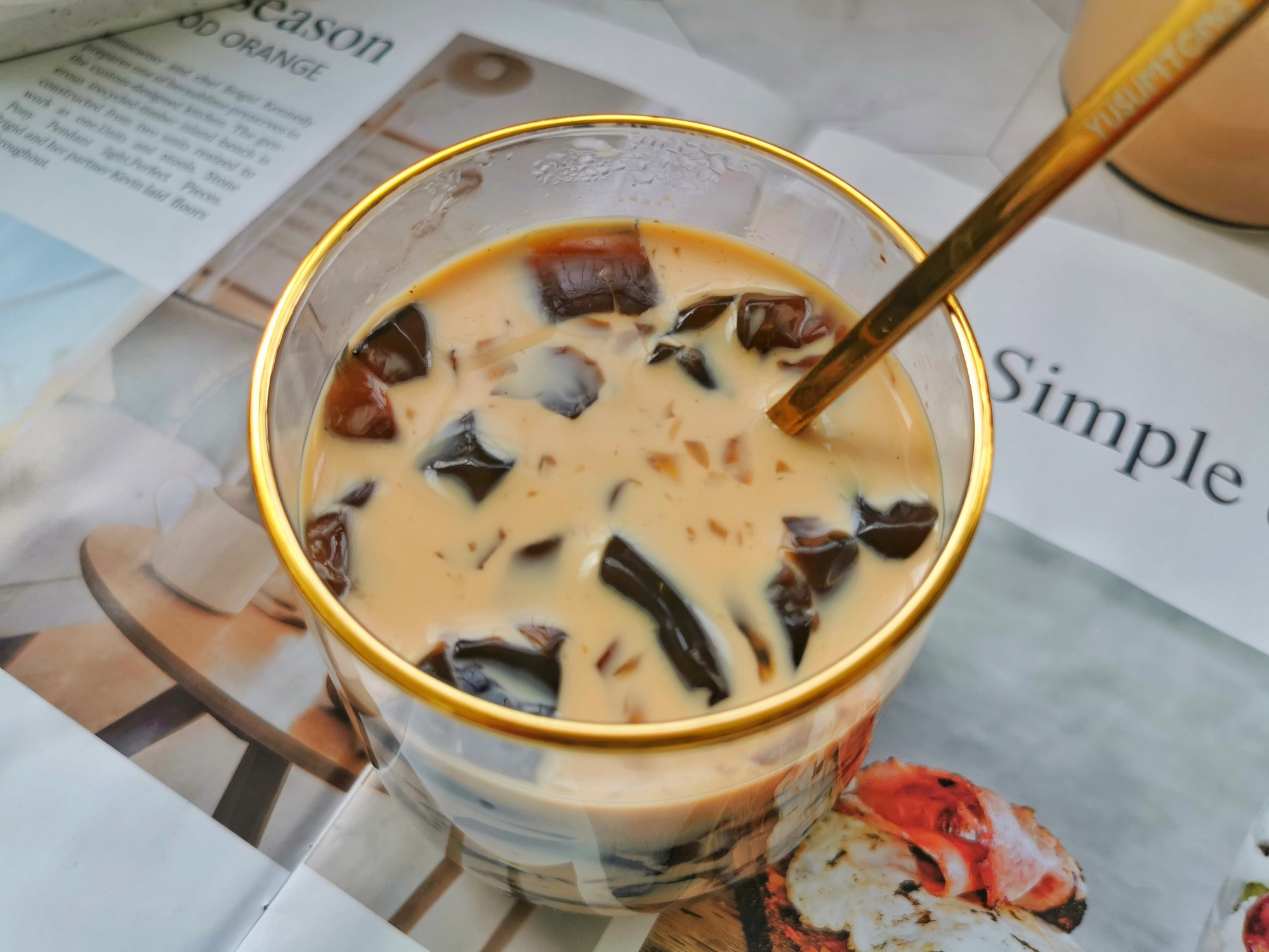 一點點同款咖啡凍奶茶，香濃爽滑，自己做乾淨衛生零添加，省錢了