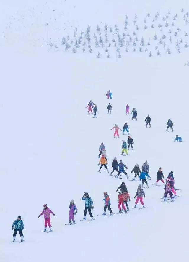 滑雪到底有多好玩？让年轻人欲罢不能