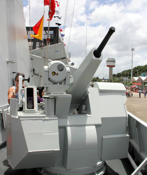缩水了？056护卫舰上舰炮被换成机枪，其实机枪