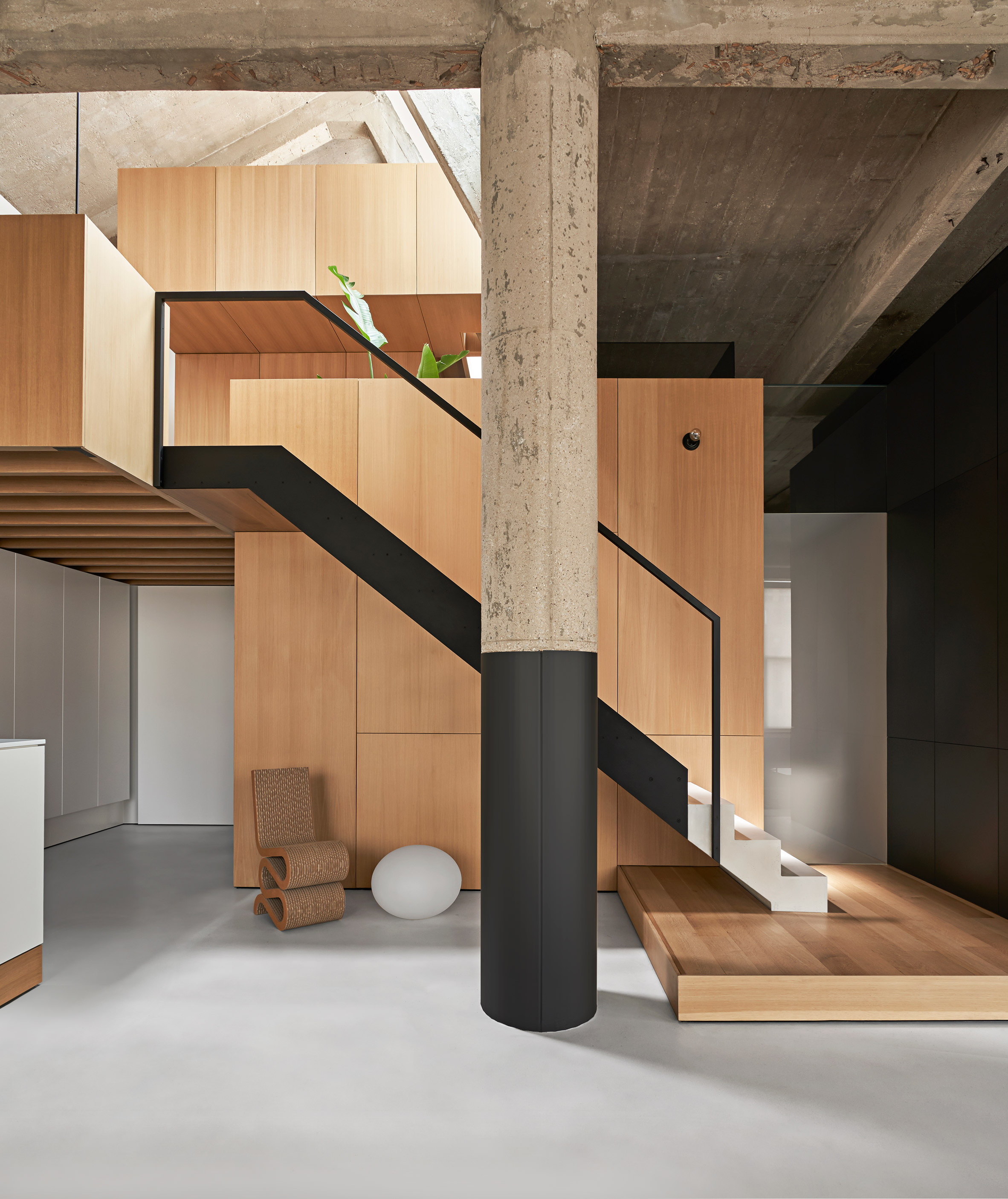 209m²工业风公寓，双层LOFT体量交错好似垂直园林
