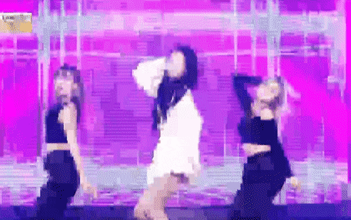 音中纪念舞台，让韩网友震惊的女团爱豆颜值