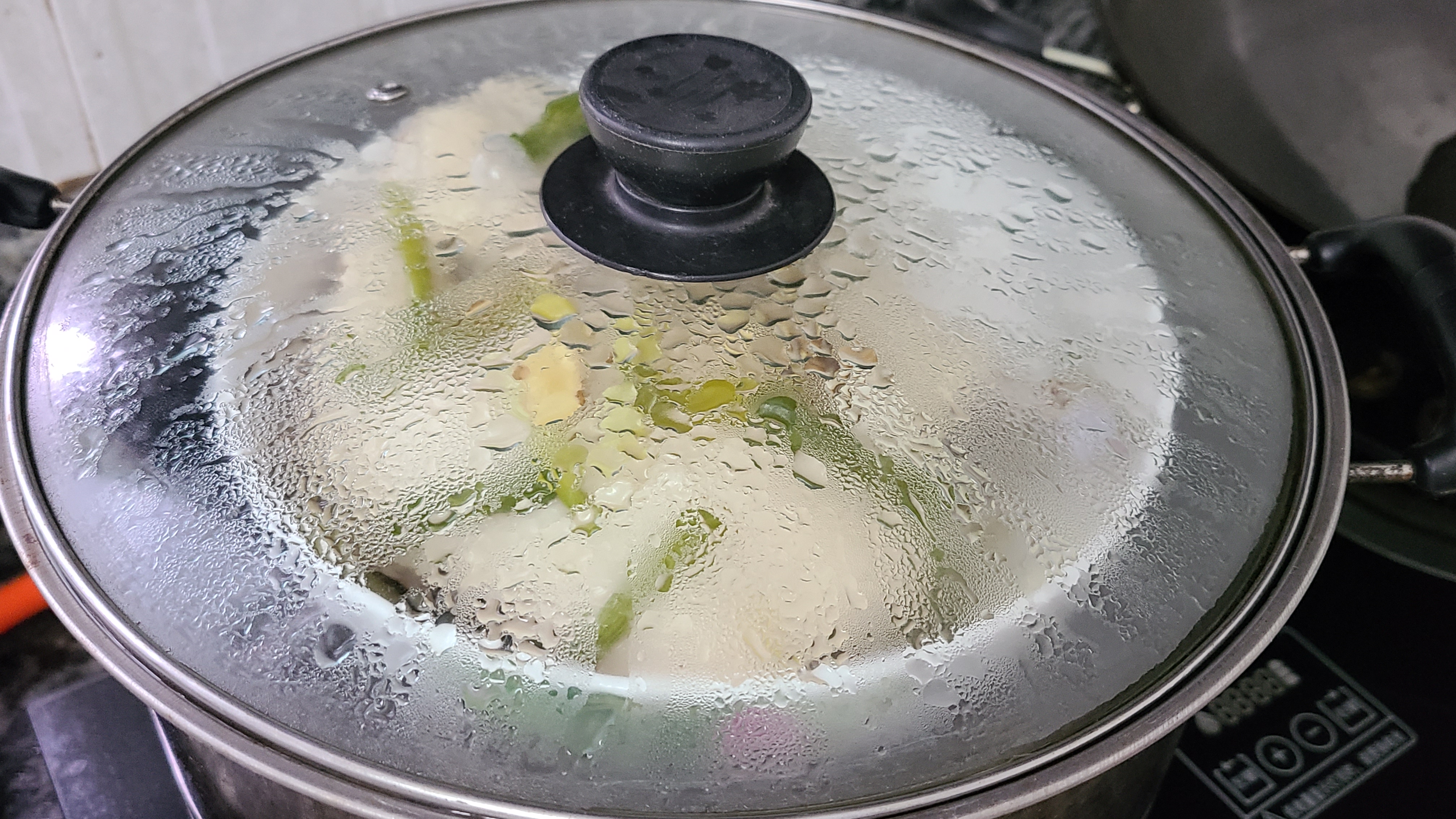 蔥油雞，廣東又香又美味的一道家常菜，看著直流口水