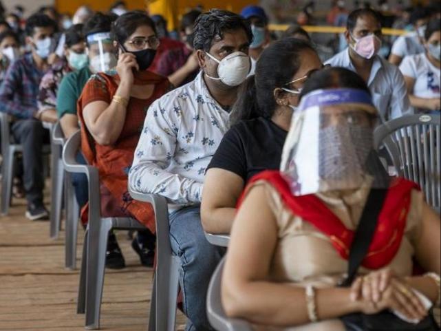 花高價打了個寂寞？ 孟買數百居民稱遭遇虛假新冠疫苗，注射後毫無反應