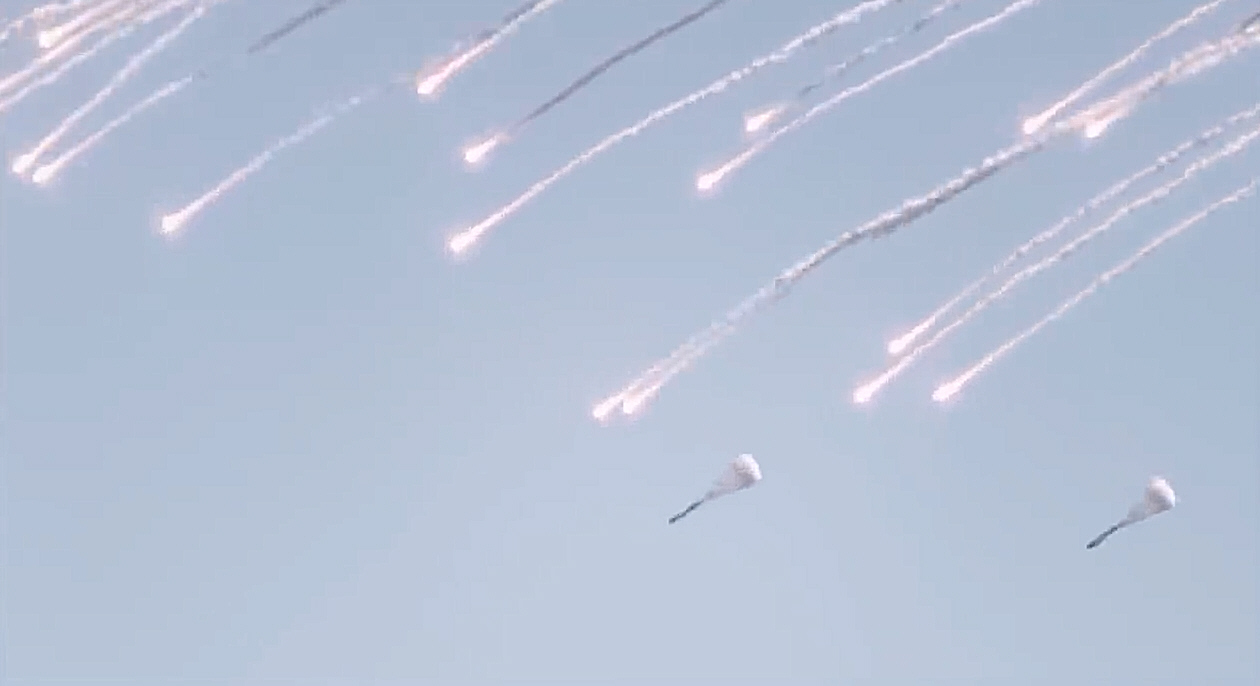 苏-57参加国家军演画面曝光，这段视频引起了西