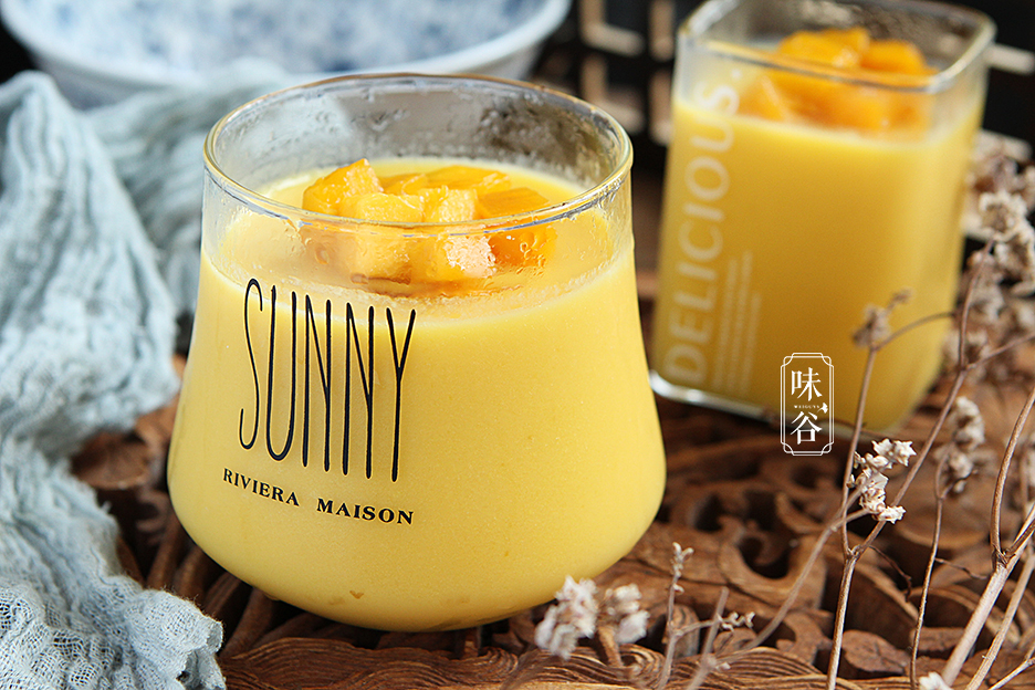 夏天就饞這解暑甜品，冰涼清爽，香甜滑嫩，比外面的果凍還好吃