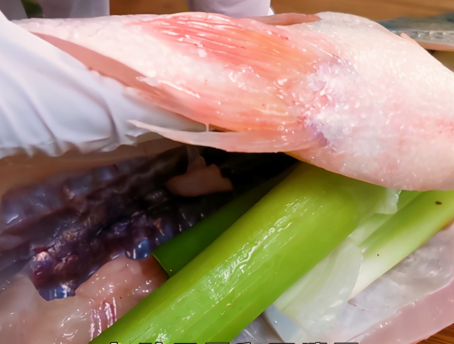 图片[3]-清蒸鲈鱼的做法步骤图 无腥味-起舞食谱网