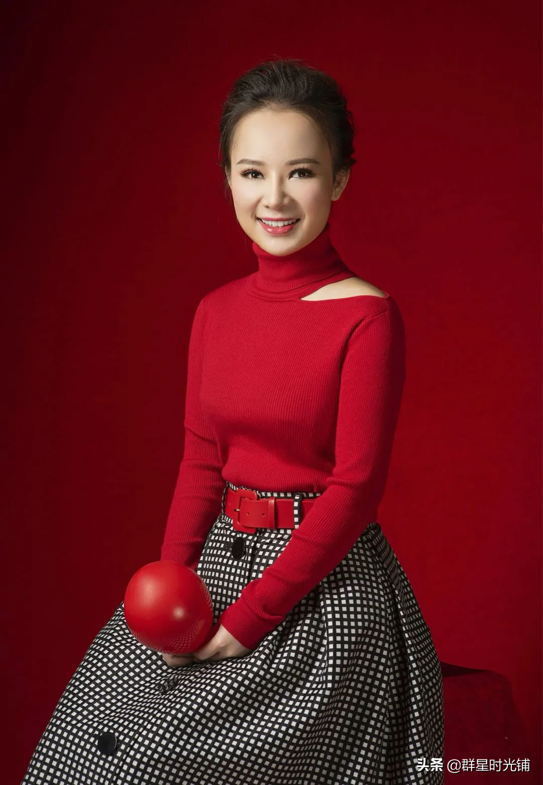 湖南盲人歌手刘赛：因蛋黄派和男友结缘，军人丈夫愿意捐献眼睛