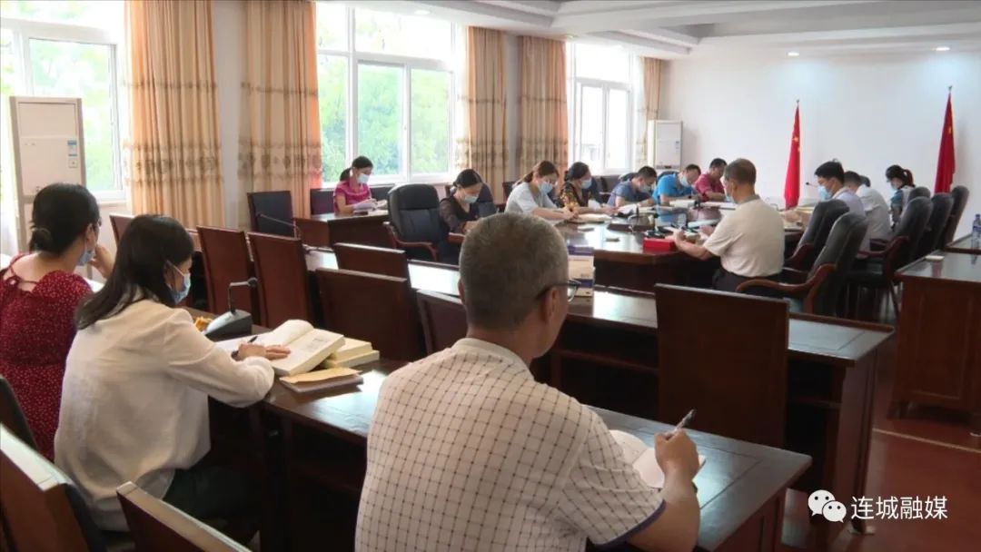 「奮斗百年路 啟航新征程」縣委辦黨史學(xué)習(xí)教育第四專題學(xué)習(xí)會(huì)議召開